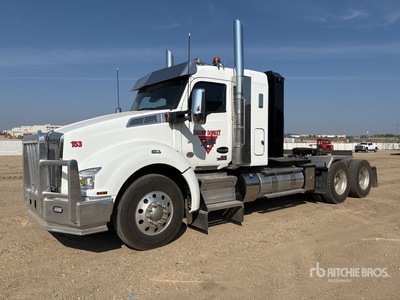 2025 Kenworth T880 6x4 T/A Sleeper Truck Tractor