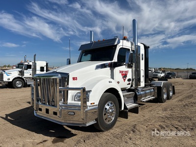 2025 Kenworth T880 6x4 T/A Sleeper Truck Tractor