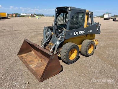 2017 John Deere 324E Two-Speed Ładowarka o sterowaniu burtowym
