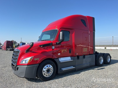 2020 Freightliner Cascadia 126 6x4 T/A Sleeper Truck Tractor