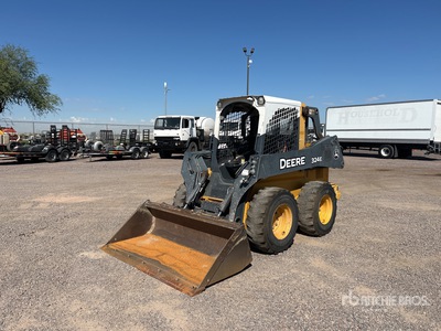2017 John Deere 324E Minicargadora