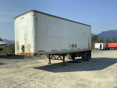1996 Manac 28 ft x 102 in S/A Van Trailer