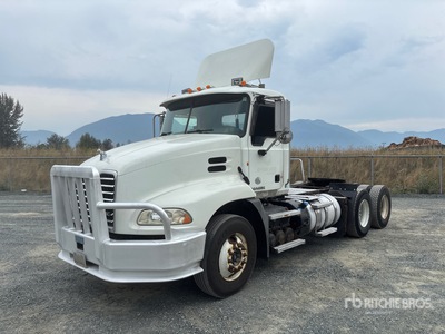 2014 Mack CXU613 6x4 Tracteur Routier