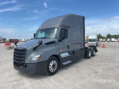 2023 Freightliner Cascadia 126 6x4 T/A Sleeper Truck Tractor
