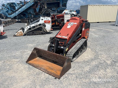 2017 Ditch Witch 1050 Mini Compact Track Loader