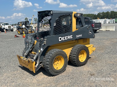 2017 John Deere 324E Kompaktlader