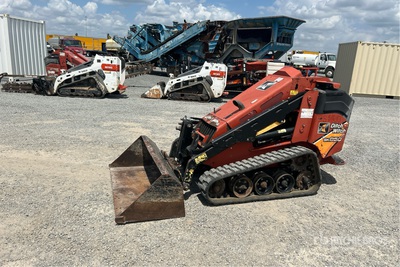 2015 Ditch Witch SK752 Mini Kompaktowa ładowarka gąsienicowa
