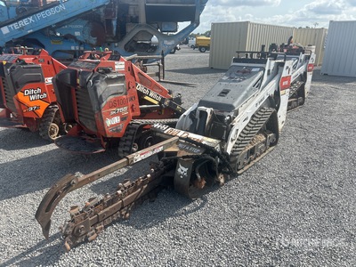 2017 Bobcat MT85 Tracked Zanjadora