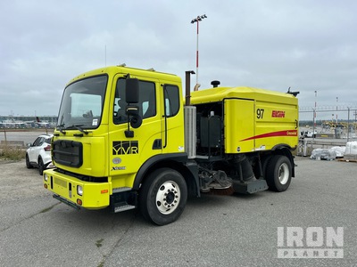 2017 Elgin Crosswind Series J on 2017 AutoCar Xpert Sweeper Truck