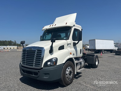 2018 Freightliner Cascadia 113 4x2 S/A Day Cab Truck Tractor