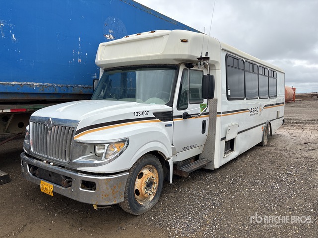 2014 International AC/UC 4x2 28-Seat Mini Bus