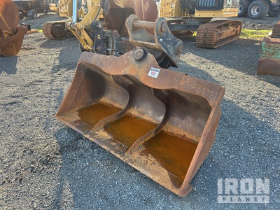 2000 mm Q/C Hydraulic Tilting Excavator Bucket - Fits Hyundai Robex 210