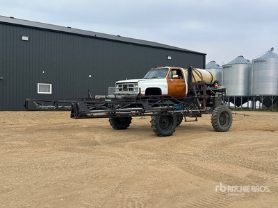 1984 Chevrolet 80 ft 4x2 Custom Built Self-Propelled Sprayer