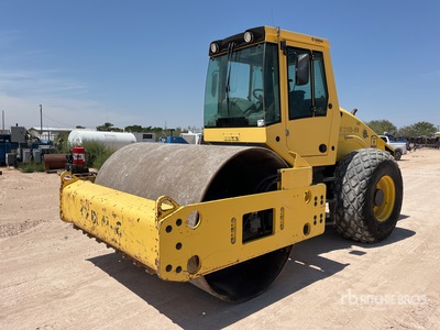 2015 Bomag BW211D-50 Smooth Drum Compactor