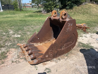 Komatsu 36 in Digging Excavator Bucket - Fits Komatsu PC220