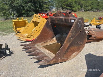 Esco 60 in 3.57 cyd Digging Excavator Bucket - Fits Komatsu PC450LC-6