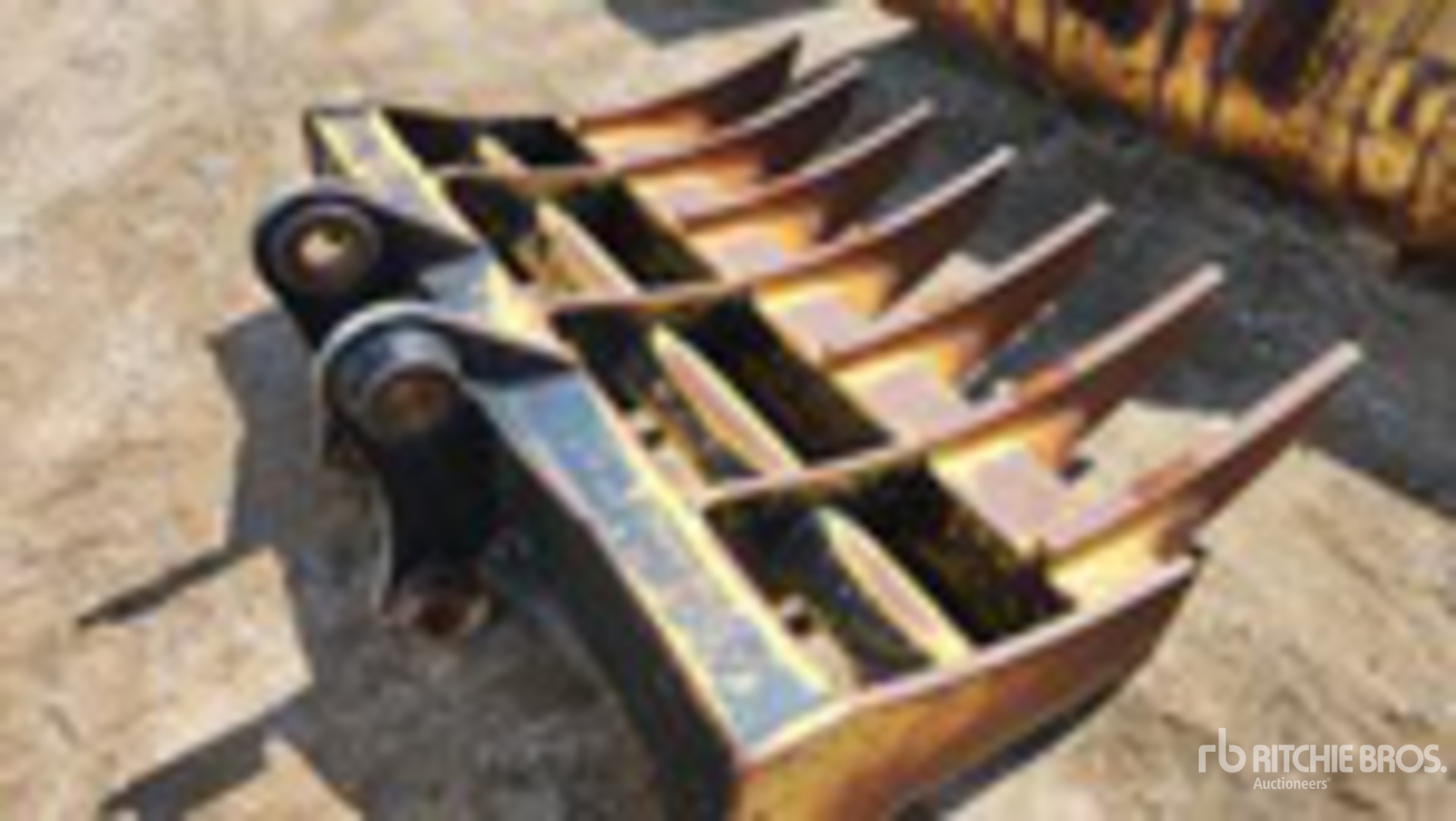 AIM 72 in Rastrello per escavatore - Fits Komatsu PC200