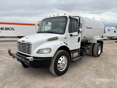2014 Freightliner M2 4x2 Water vrachtwagen
