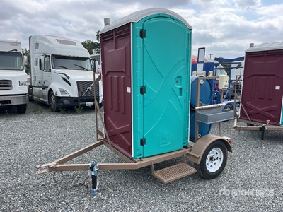 43 in x 43 in 1 Person S/A Portable Toilet