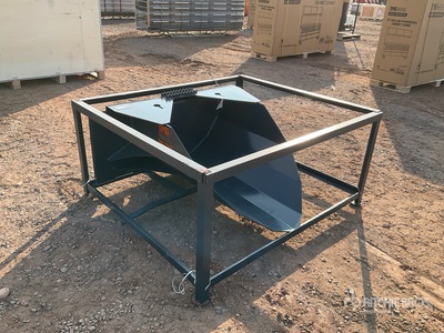 TMG TS42 42 in Skid Steer Tree Scoop スキッドステア付属部品 (Unused)