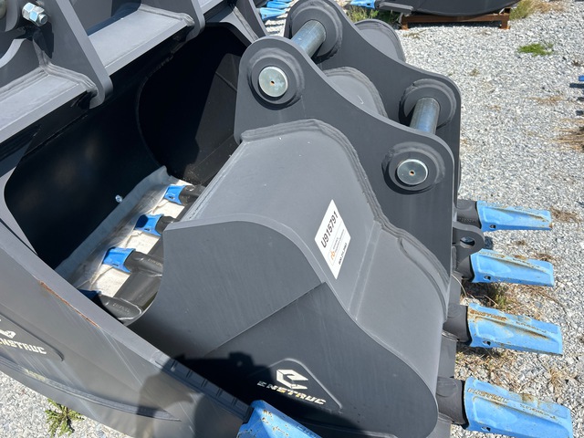 Enstruc HD 42 in Digging Excavator Bucket (Unused)