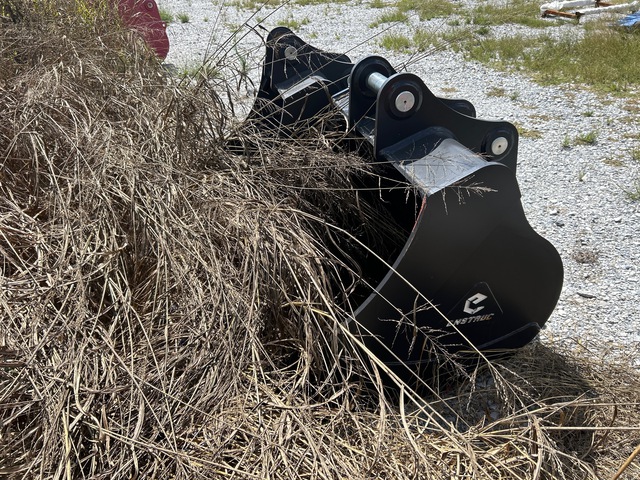 Enstruc HD 42 in Digging Excavator Bucket (Unused)