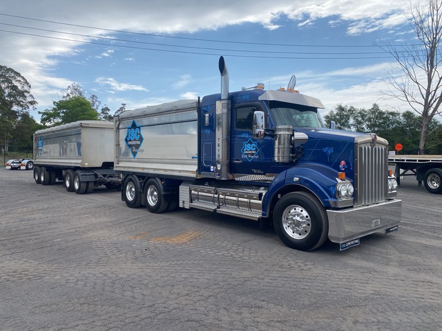 2020 Kenworth T610SAR 6x4 & 2020 Tefco 7.8 m Quad Dog Tipping Combination 2020 Kenworth T610SAR 6x4 & 2020 Tefco 7.8 m Quad Dog Tipping Combination