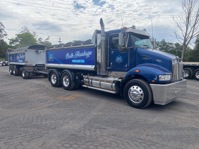 2015 Kenworth T359 6x4 & 2018 Tefco Super 6 m Super Dog Tipping Combination 2015 Kenworth T359 6x4 & 2018 Tefco Super 6 m Super Dog Tipping Combination