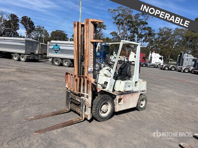 1980 Nissan PH02A25U Forklift (Inoperable)