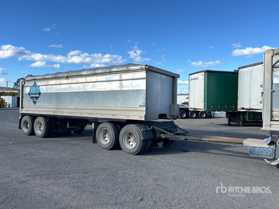 2020 Tefco 7.8 m Quad Dog End Dump Trailer