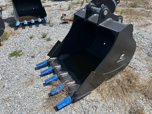 Enstruc HD 42 in Digging Excavator Bucket (Unused)