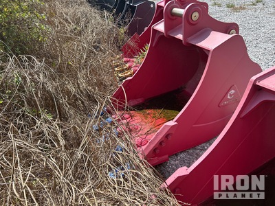 Enstruc HD 42 in Digging Excavator Bucket (Unused)