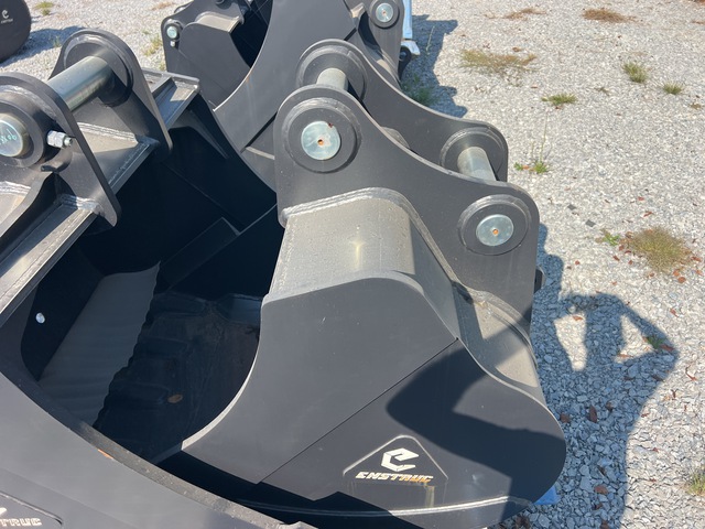 Enstruc HD 42 in Excavator Bucket