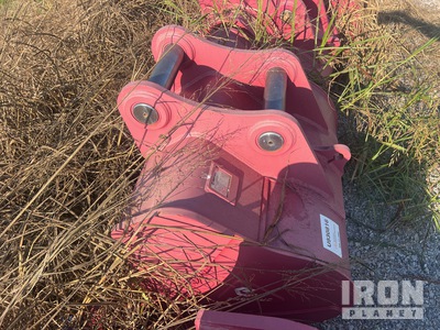 Enstruc HD 42 in Digging Excavator Bucket