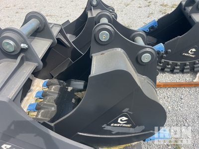 Enstruc HD 42 in Digging Excavator Bucket