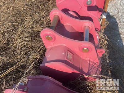 Enstruc HD 36 in Excavator Bucket