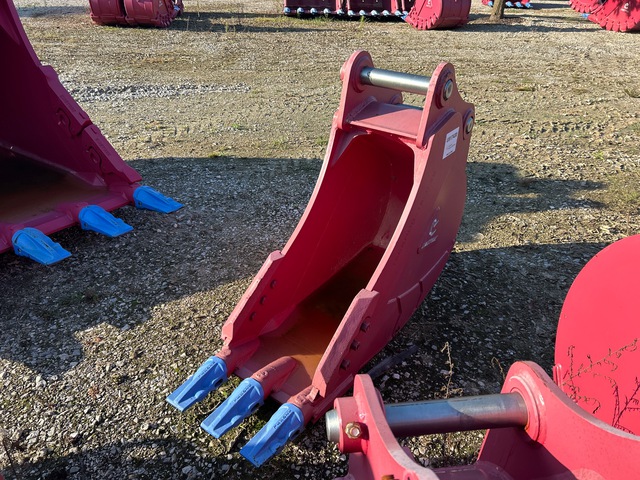 Enstruc HD 18 in Digging Excavator Bucket (Unused)