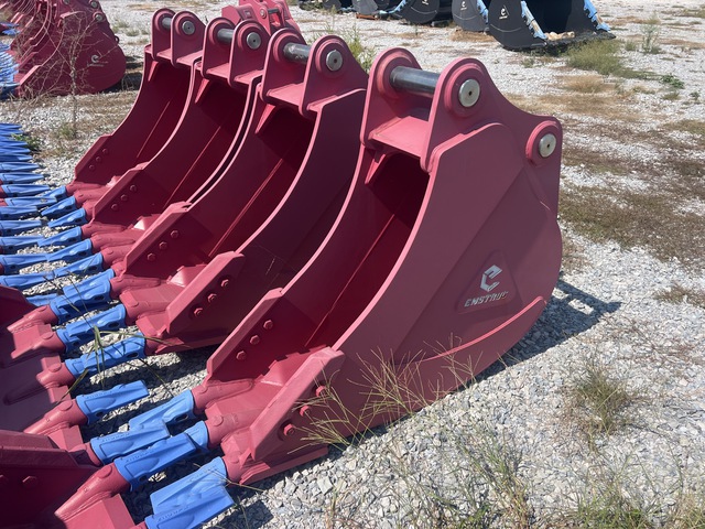 Enstruc HD 18 in Digging Excavator Bucket