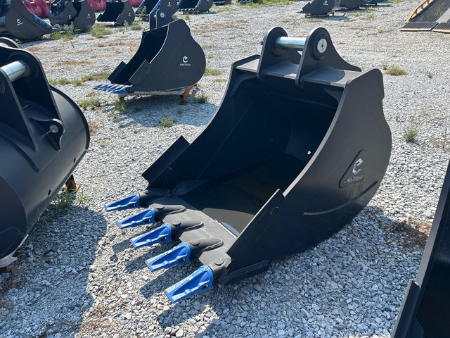 Enstruc HD 42 in Digging Excavator Bucket (Unused)