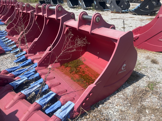 Enstruc HD 60 in Excavator Bucket