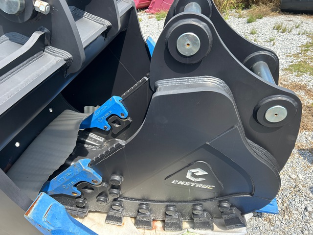Enstruc Hdx 24 in Digging Excavator Bucket (Unused)