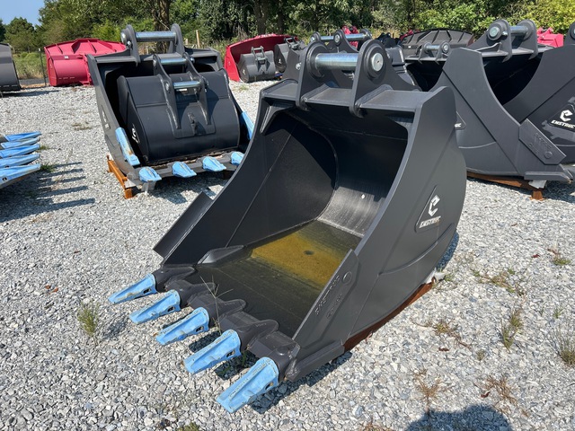 Enstruc HD 42 in Digging Excavator Bucket (Unused)