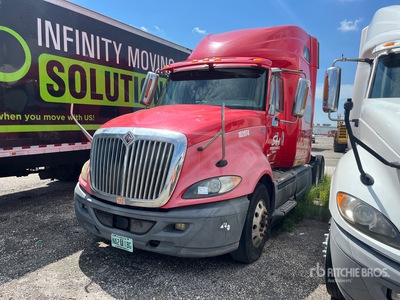 2014 International Prostar+ 122 6x4 Cabeza Tractora Cabina Dormitorio (Inoperable)