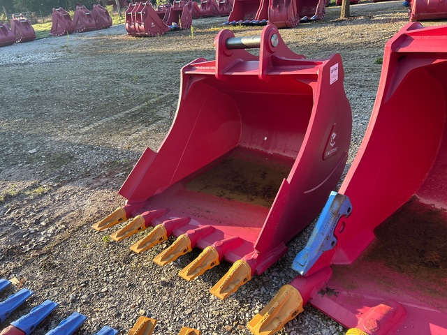 Enstruc HD 48 in Digging Excavator Bucket (Unused)