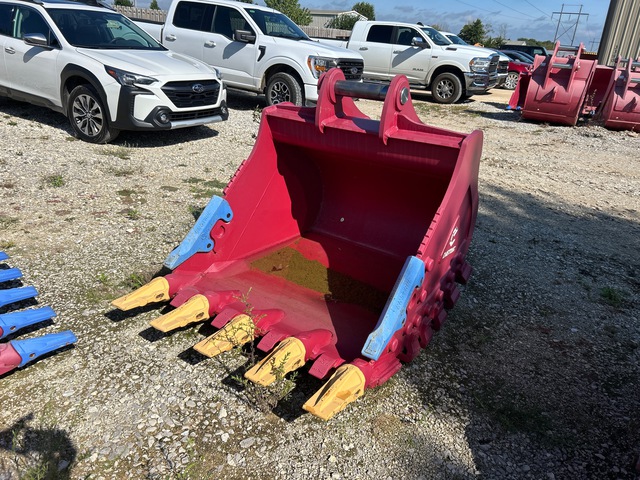 Enstruc KHDX 48 in Digging Excavator Bucket (Unused)