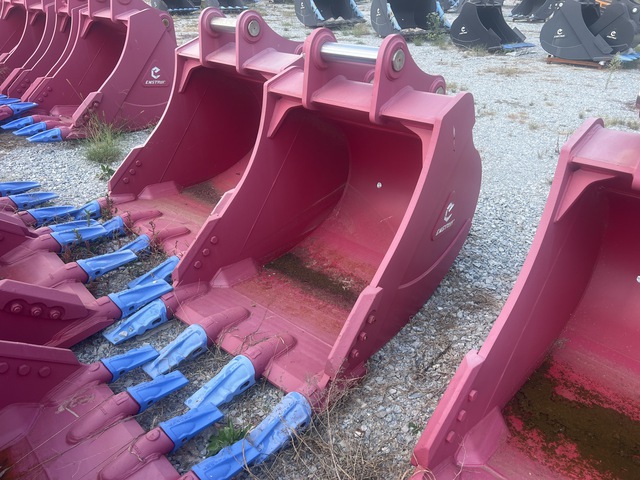 Enstruc HD 42 in Excavator Bucket