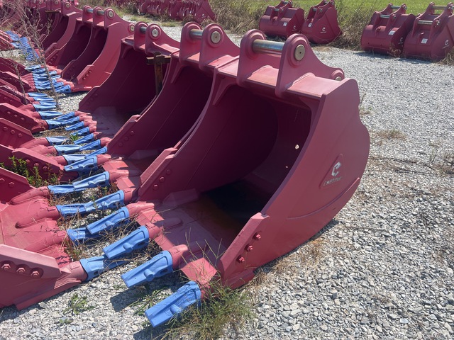 Enstruc HD 42 in Digging Excavator Bucket