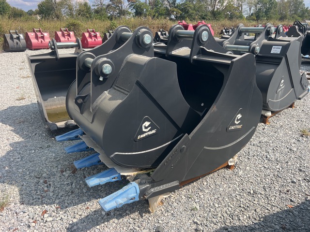 Enstruc HD 54 in Excavator Bucket