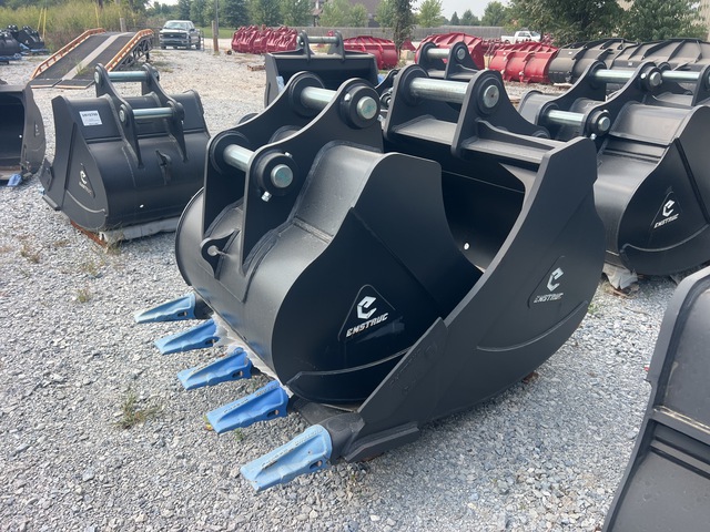 Enstruc HD 54 in Excavator Bucket