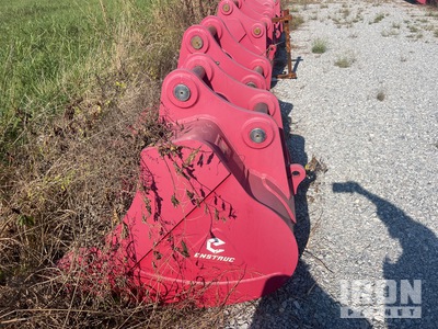 Enstruc HD 42 in Digging Excavator Bucket